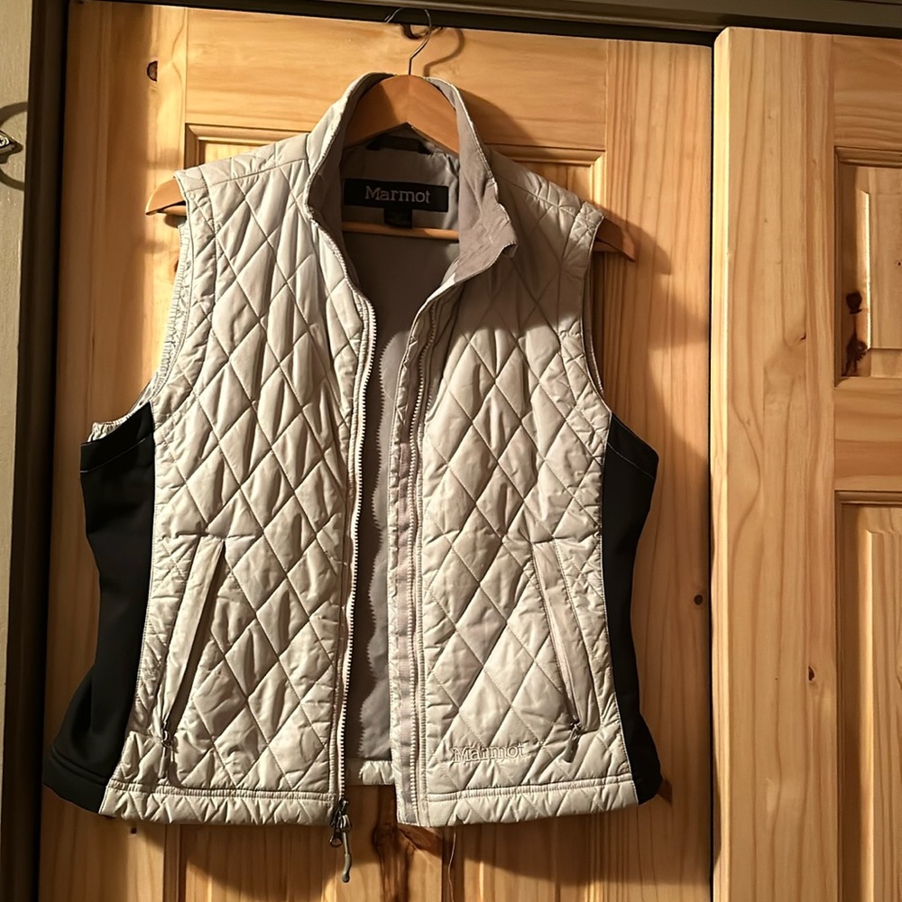 Womens Marmot ski vest large